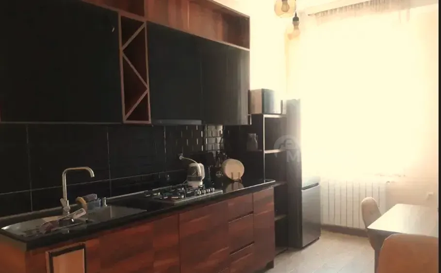 ქირავდება 2 ოთახიანი ბინა 67მ² 2/3 სართ თბილისი - photo 1