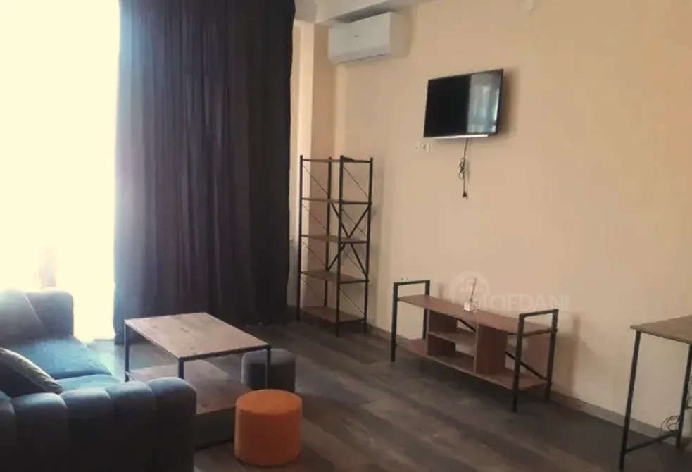 ქირავდება 2 ოთახიანი ბინა 67მ² 2/3 სართ თბილისი - photo 2