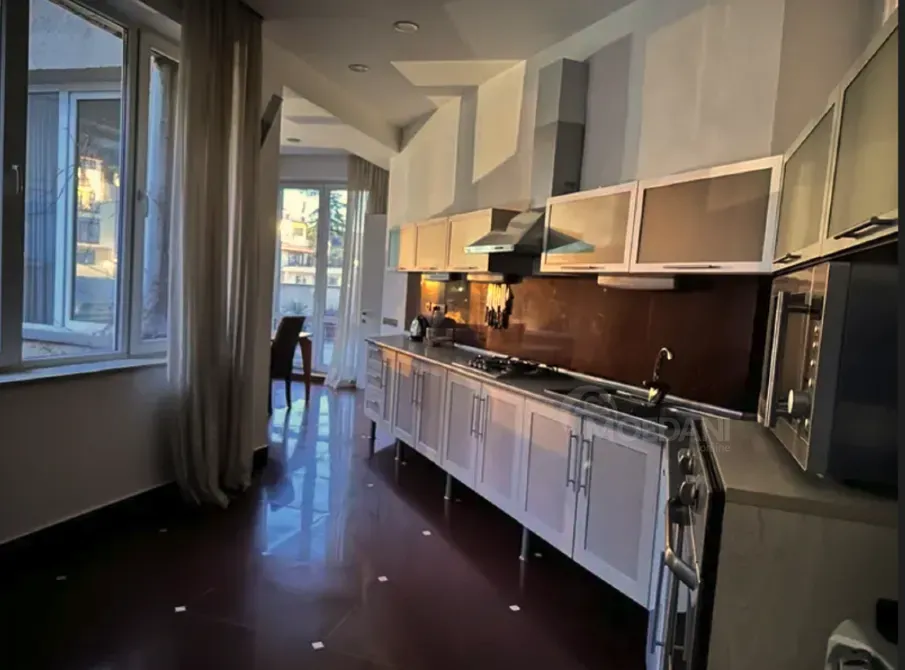 ქირავდება 4 ოთახიანი ბინა 225მ² 4/6 სართ თბილისი - photo 6