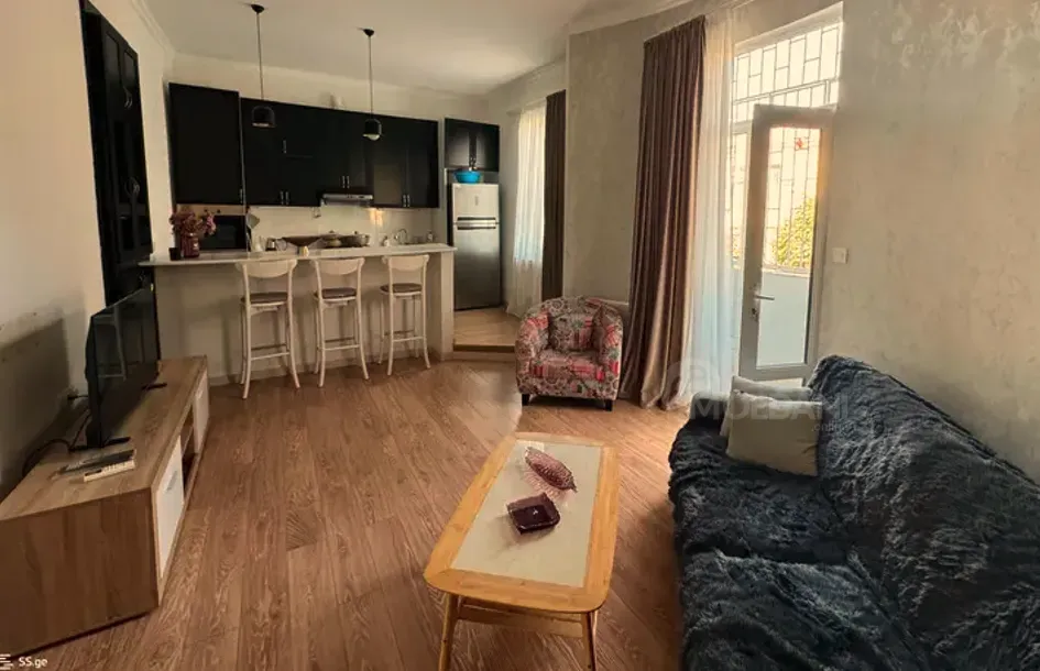 იყიდება 4 ოთახიანი ბინას 100მ² 2/3 სართ თბილისი - photo 2