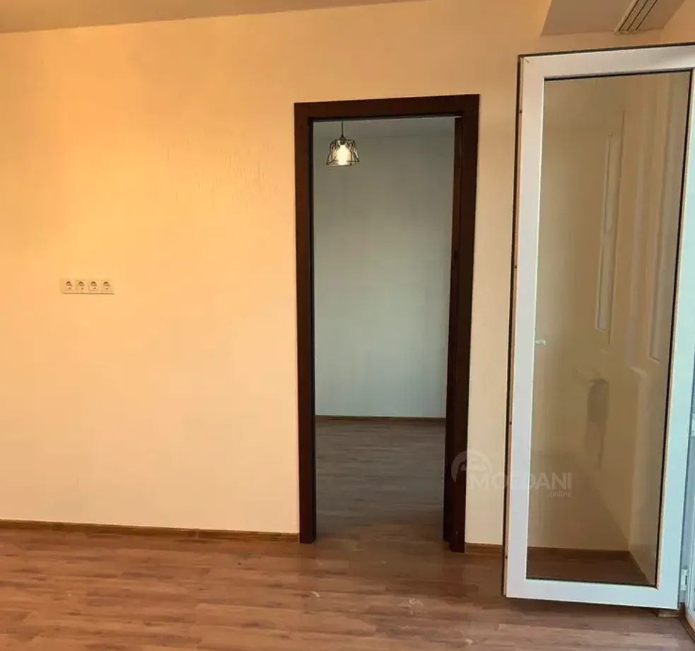 იყიდება 3 ოთახიანი ბინას 67მ² 8/16 სართ თბილისი - photo 1