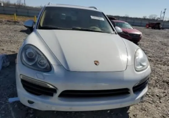 Porsche Cayenne 2012 Тбилиси