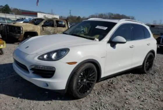Porsche Cayenne 2012 Тбилиси