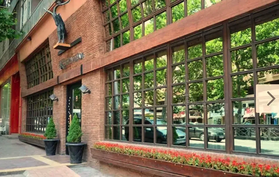 Сдам 6-комн. квартиру 150м² 2/8 эт. Тбилиси - изображение 12