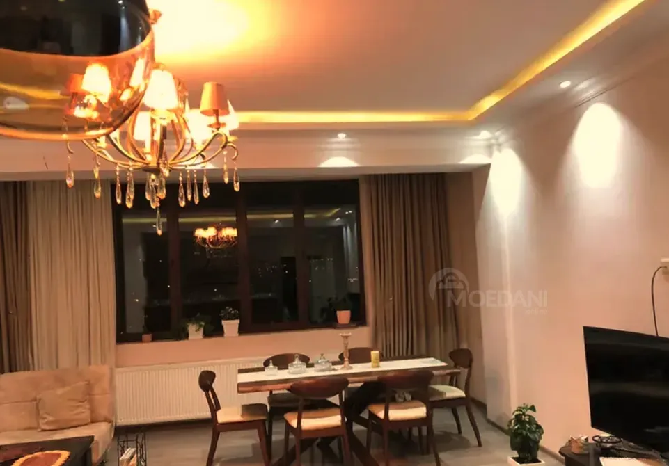 Сдам 4-комн. квартиру 135м² 3/8 эт. Тбилиси - изображение 2