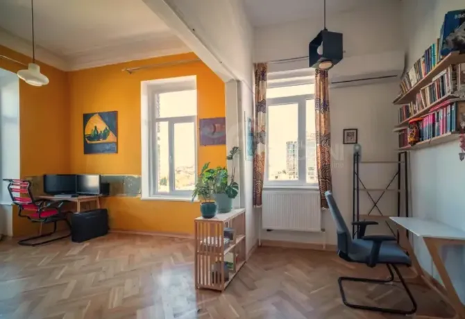 Apartments For Rent two-room 55м² 3/3 floor Tbilisi - photo 3