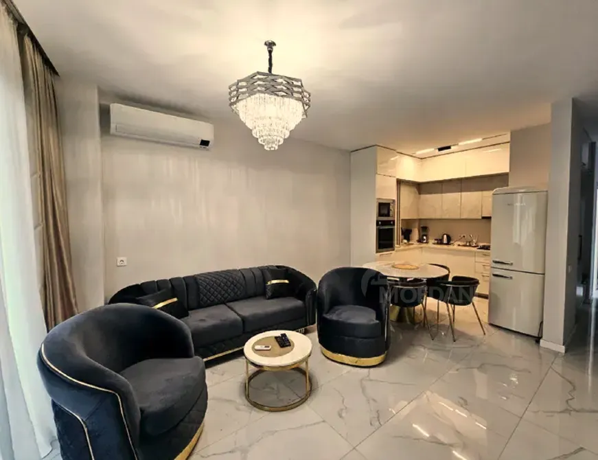 Сдам 3-комн. квартиру 80м² 6/10 эт. Батуми - изображение 1