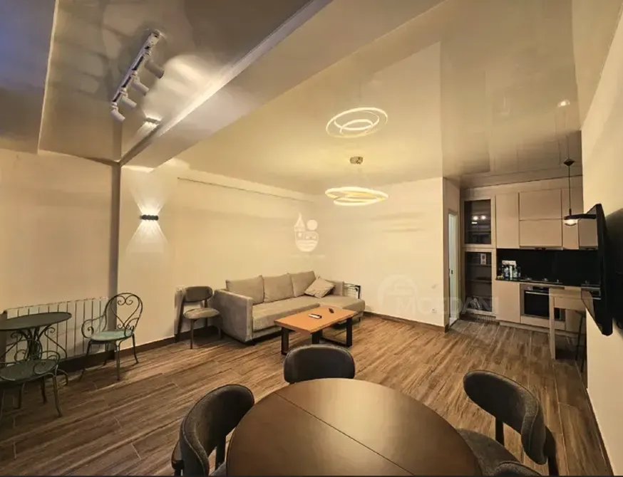 Сдам 2-комн. квартиру 65м² 6/8 эт. Батуми - изображение 2