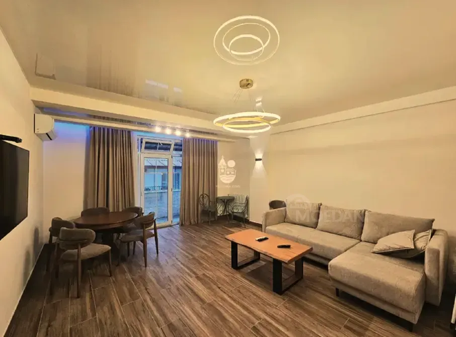 Сдам 2-комн. квартиру 65м² 6/8 эт. Батуми - изображение 1