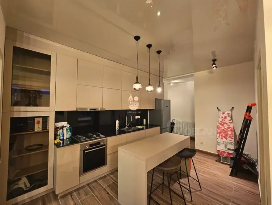 Сдам 2-комн. квартиру 65м² 6/8 эт. Батуми - изображение 3