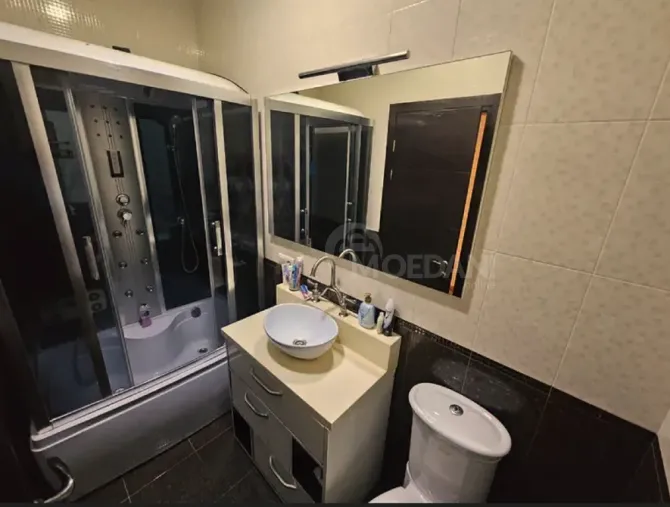 Apartments For Rent four-room 120м² 4/6 floor Batumi - photo 2