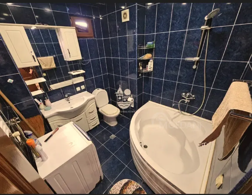 Apartments For Rent four-room 93м² 5/7 floor Batumi - photo 5