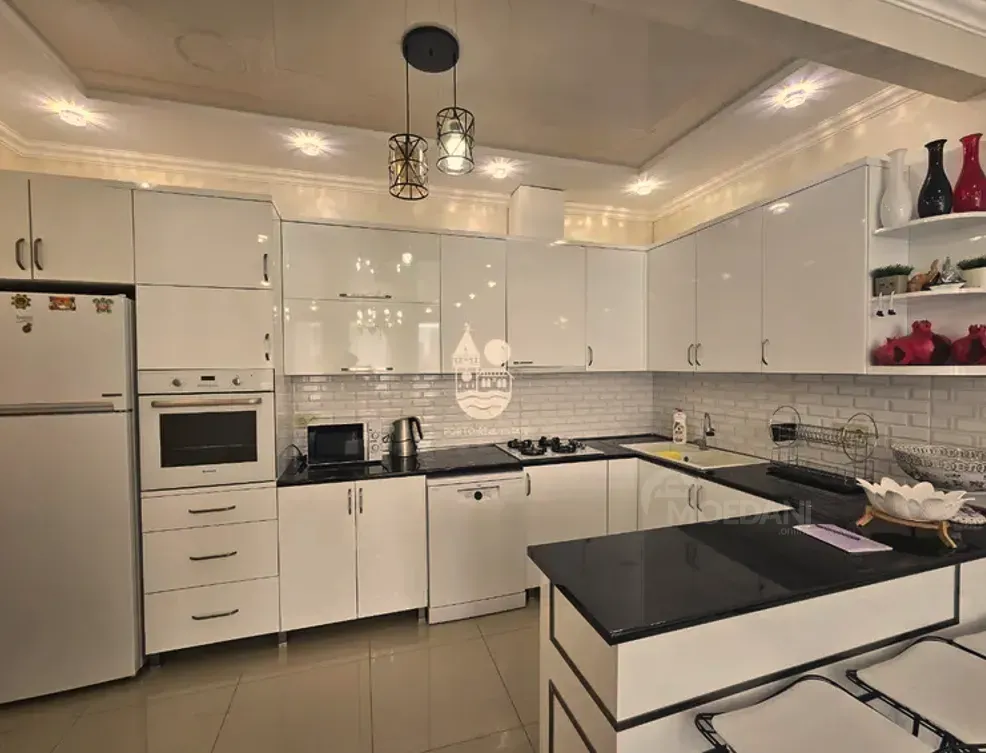 Apartments For Rent four-room 100м² 7/23 floor Batumi - photo 4