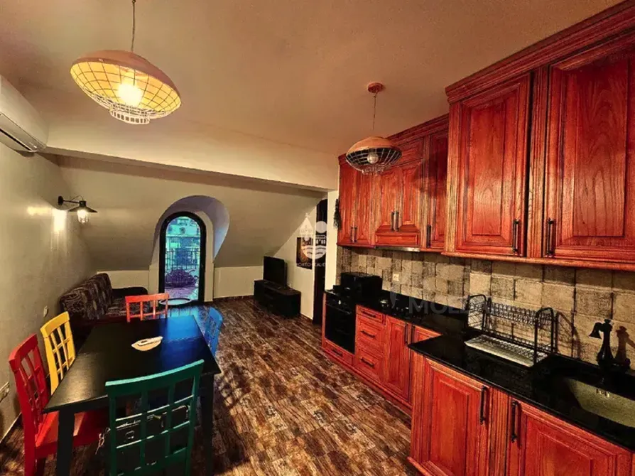 Apartments For Rent two-room 65м² 5/5 floor Batumi - photo 2