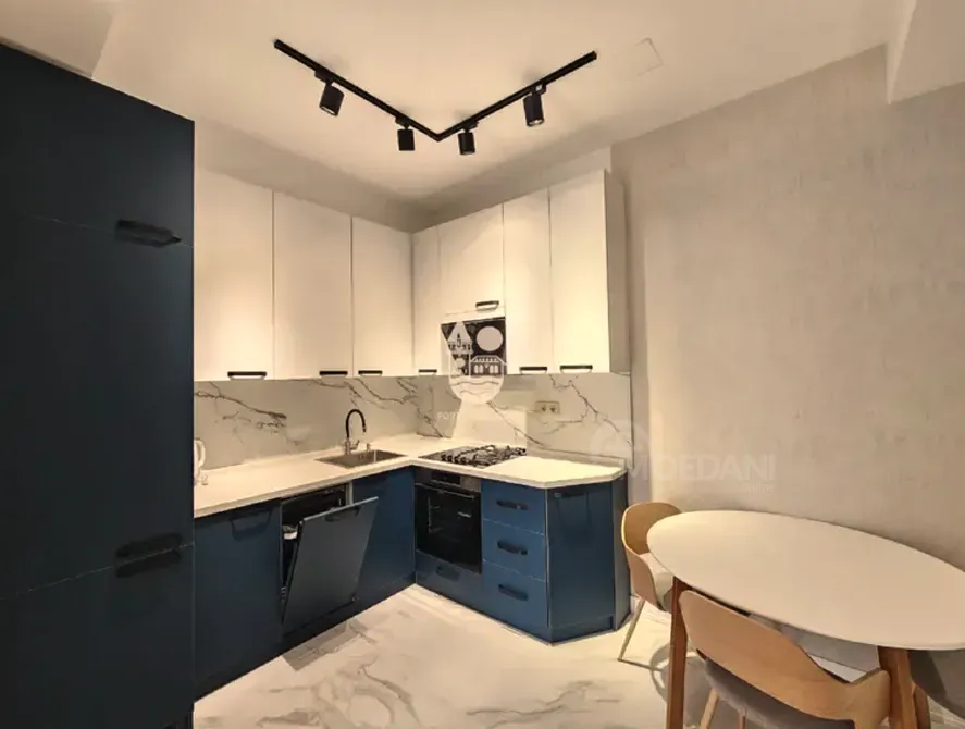 Apartments For Rent two-room 60м² 4/5 floor Batumi - photo 3