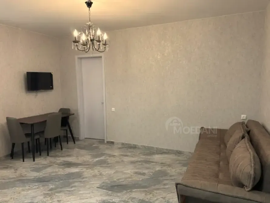 Apartments For Rent two-room 65м² 4/9 floor Batumi - photo 3