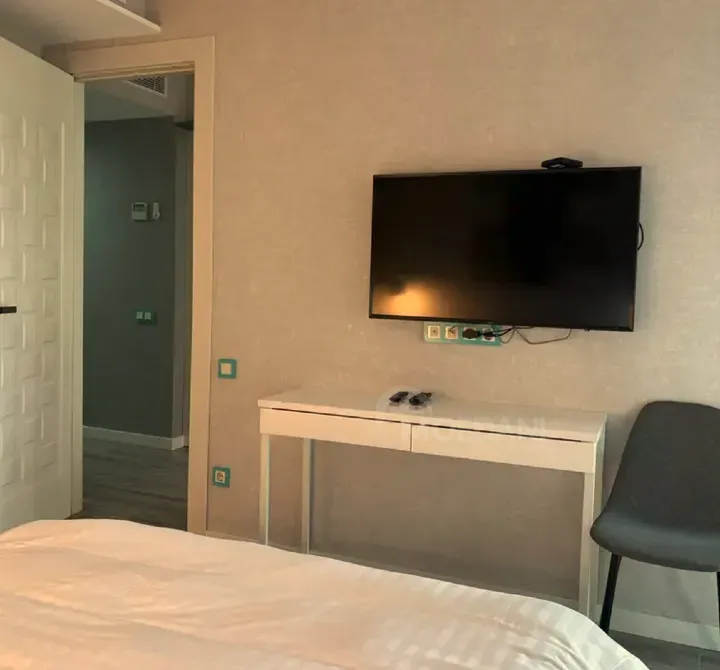 Продам 2-комн. квартиру 47м² 8/33 эт. Батуми - изображение 3