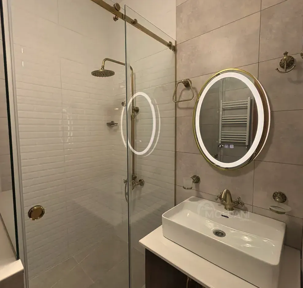 Apartments For Rent two-room 35м² 5/5 floor Batumi - photo 5