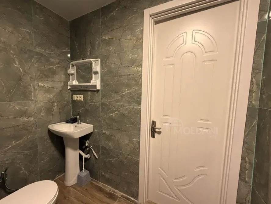 Apartments For Rent three-room 80м² 8/13 floor Batumi - photo 6