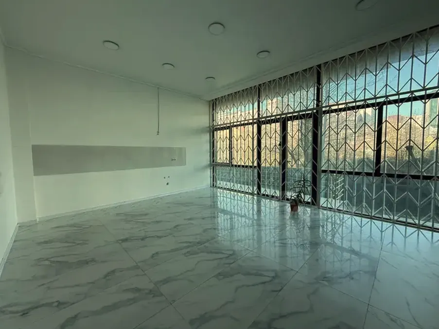 180m² 1/1 floor Batumi - photo 9