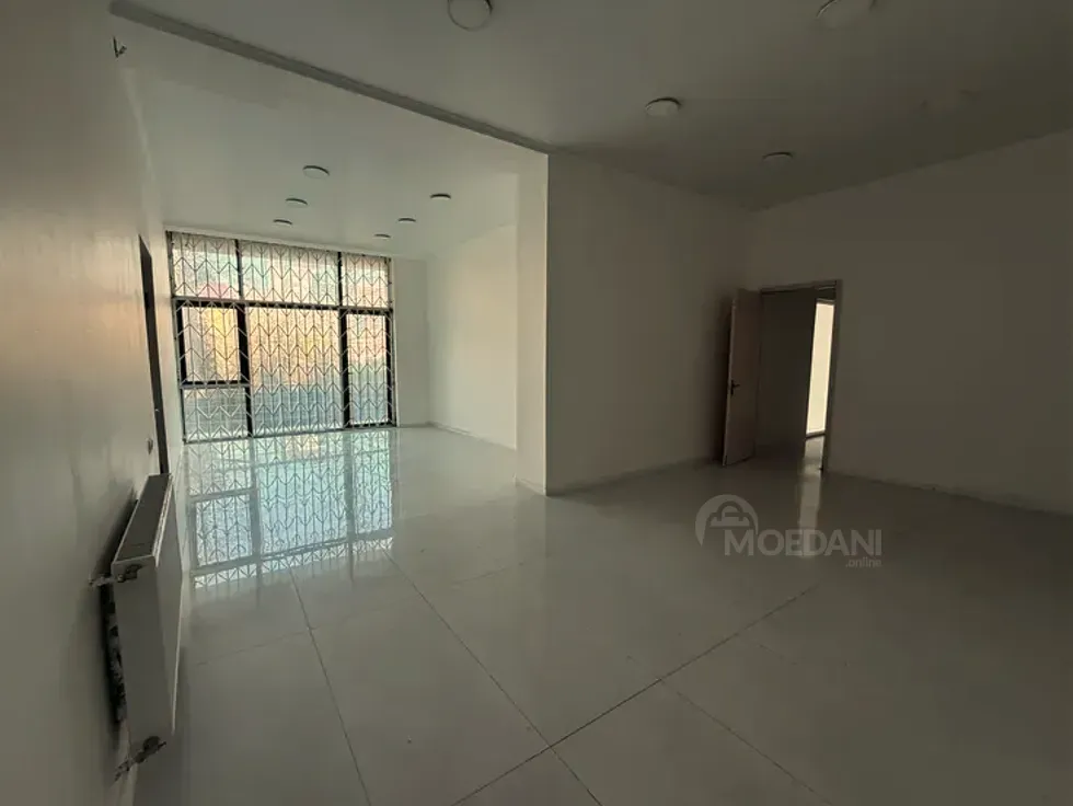 180m² 1/1 floor Batumi - photo 8