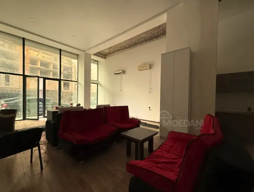 Универсальное коммерческое помещение в аренду в Батуми Батуми - изображение 1