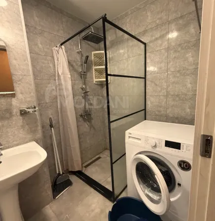 Продам 2-комн. квартиру 35м² 4/12 эт. Батуми - изображение 3