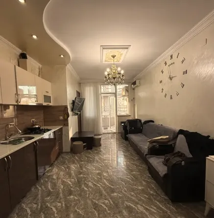 Იყიდება 3 ოთახიანი ბინას $70 000 ბათუმი 56მ² 4/18 სართ Батуми