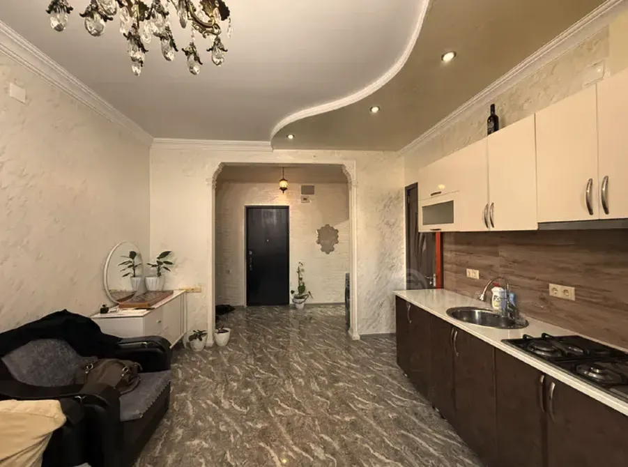 Apartments For Sale three-room 56м² 4/18 floor Batumi - photo 4