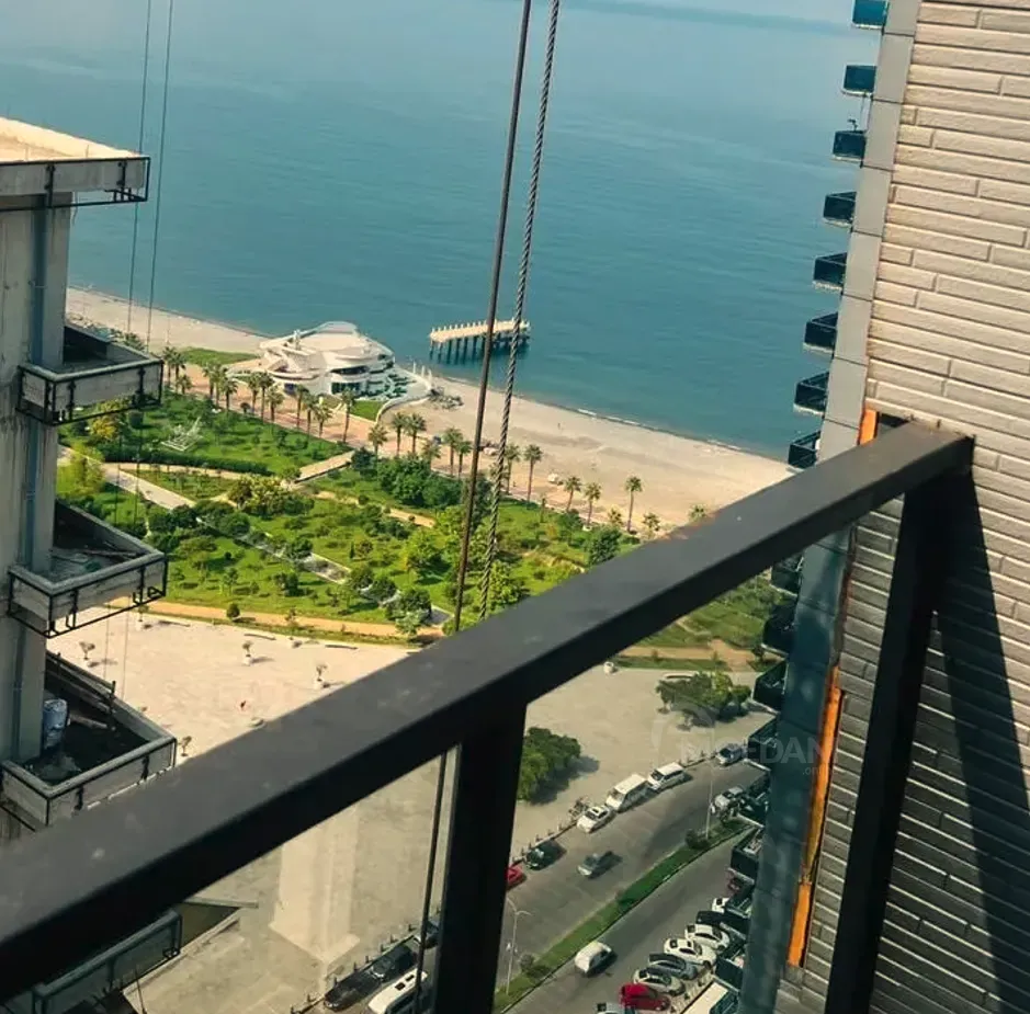 Apartments For Sale one-room 29м² 29/32 floor Batumi - photo 1