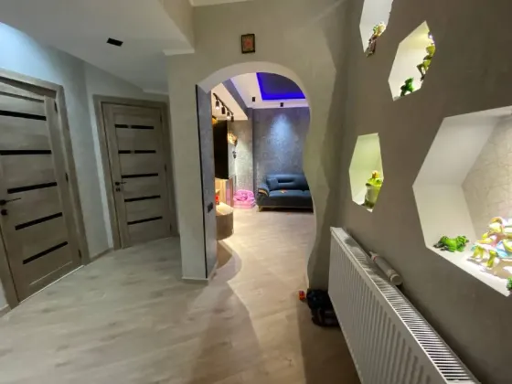 Продам 4-комн. квартиру $110 000 в Кобулети 110м² 10/10 эт. Kobuleti