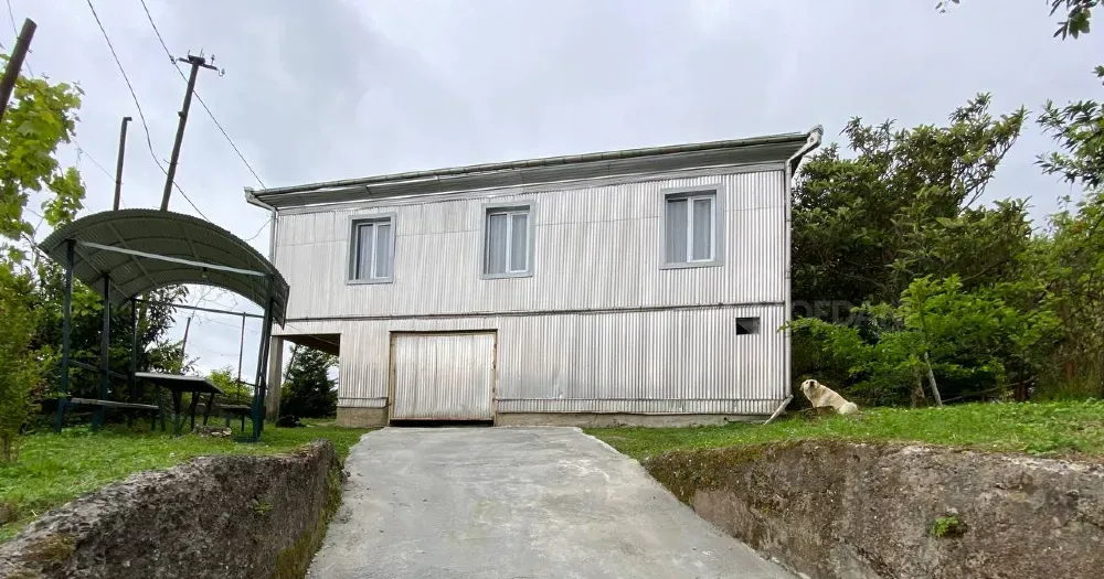 სახლი 2000м² ქობულეთი - photo 1