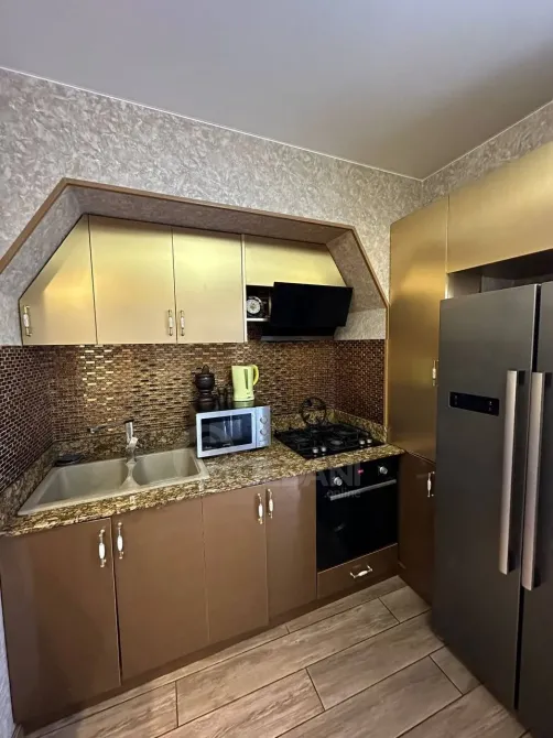 Продам 5-комн. квартиру 98м² 2/5 эт. Кобулети - изображение 4