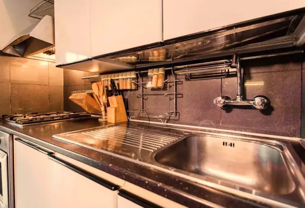 Apartments For Rent three-room 115м² 3/7 floor Tbilisi - photo 9