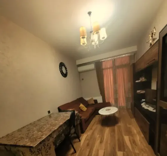 Იყიდება 2 ოთახიანი ბინას $107 100 თბილისში 63მ² 7/15 სართ Tbilisi