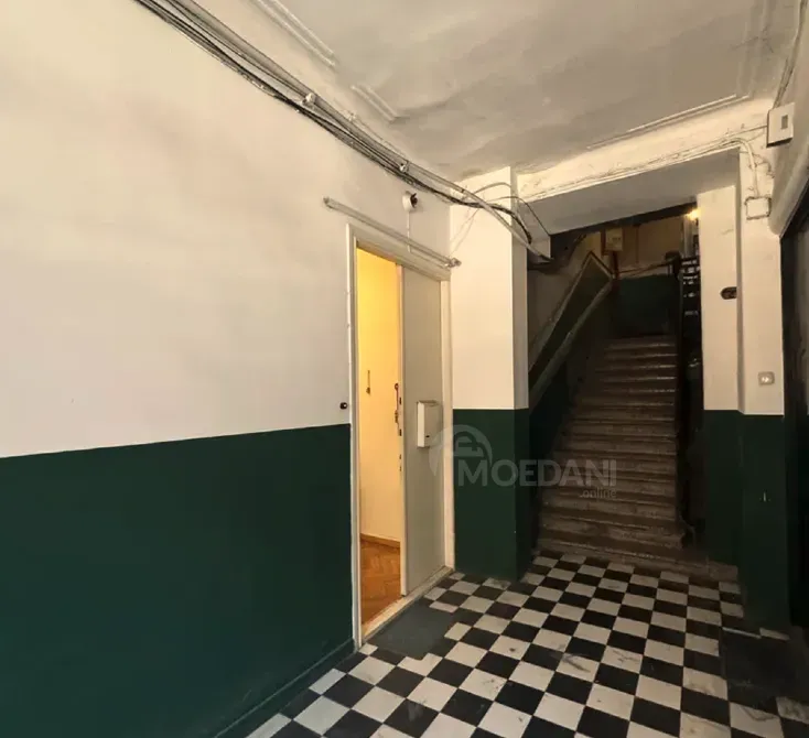 Офисное коммерческое помещение в аренду в Чугурети Тбилиси - изображение 3