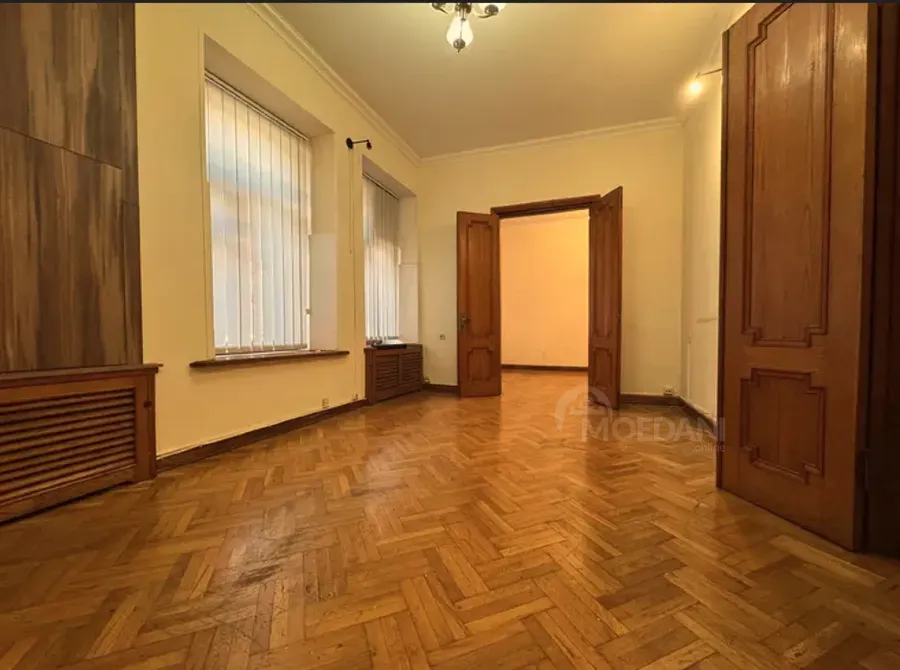 Офисное коммерческое помещение в аренду в Чугурети Тбилиси - изображение 5