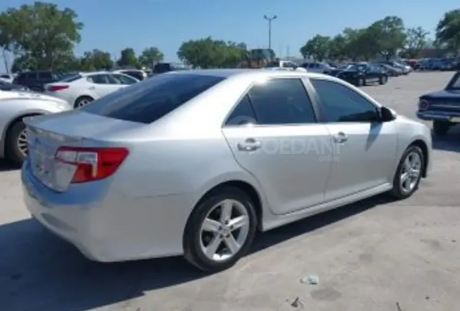 Toyota Camry 2014 Тбилиси - изображение 3