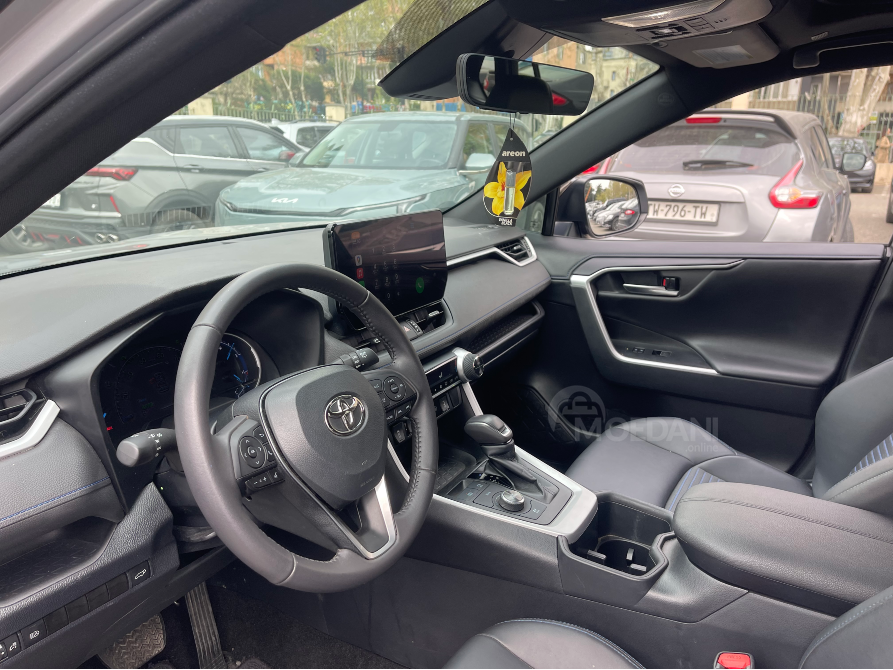 Toyota RAV4 2.5L 2023 Тбилиси - изображение 7