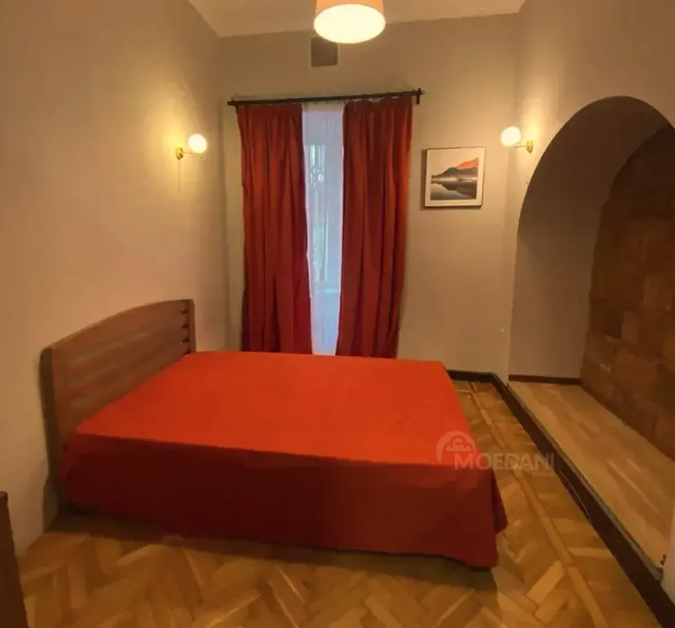 Сдам 4-комн. квартиру 130м² 1/2 эт. Тбилиси - изображение 4