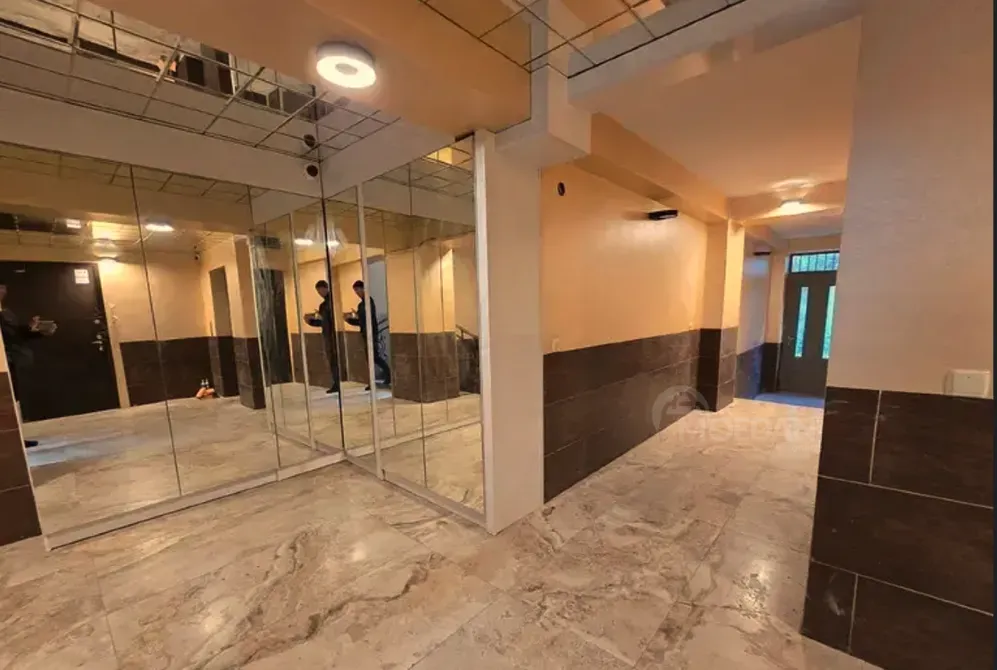 Офисное коммерческое помещение в аренду в Вере Тбилиси - изображение 1