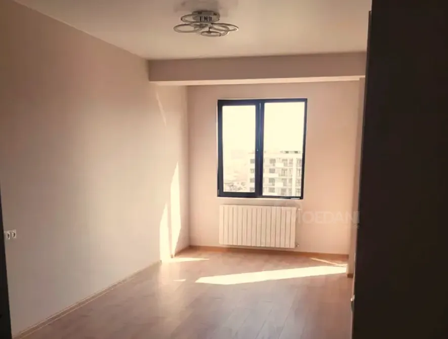 იყიდება 2 ოთახიანი ბინას 46მ² 7/10 სართ თბილისი - photo 1