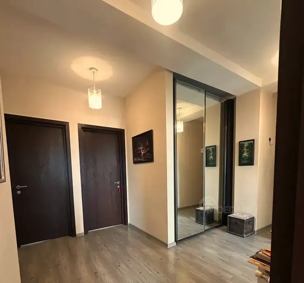 იყიდება 4 ოთახიანი ბინას 98მ² 6/7 სართ თბილისი - photo 1