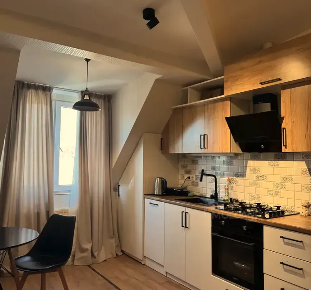 იყიდება 2 ოთახიანი ბინას 44მ² 7/7 სართ თბილისი - photo 1