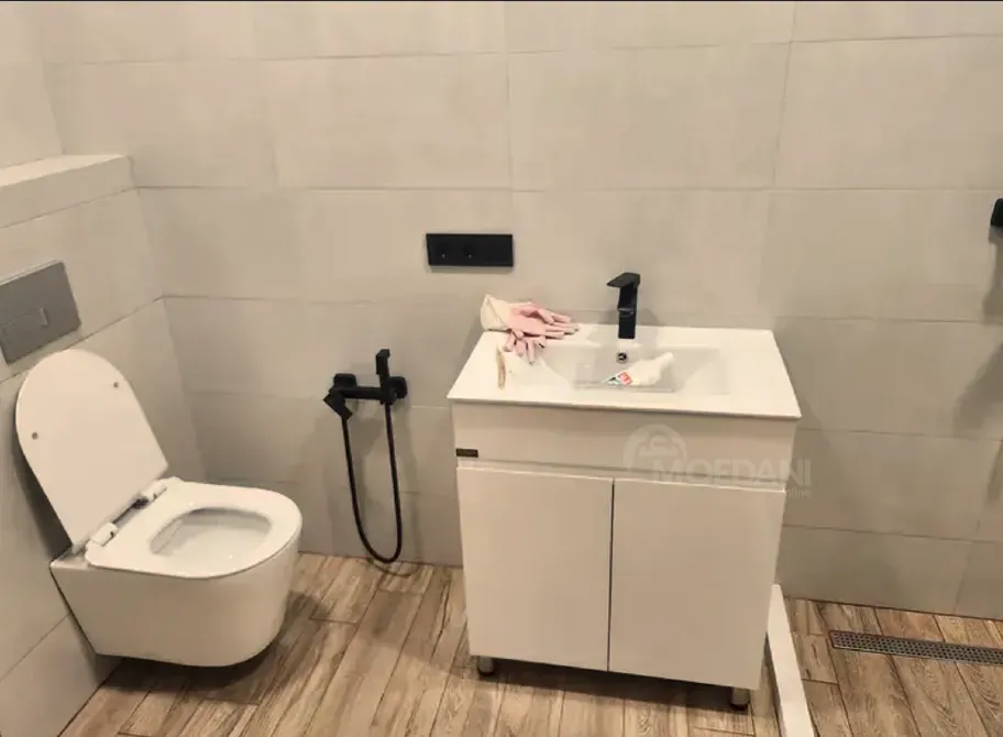 იყიდება 2 ოთახიანი ბინას 53მ² 1/8 სართ თბილისი - photo 2