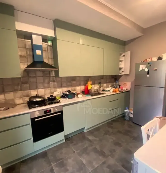 იყიდება 3 ოთახიანი ბინას 130მ² 3/9 სართ თბილისი - photo 1