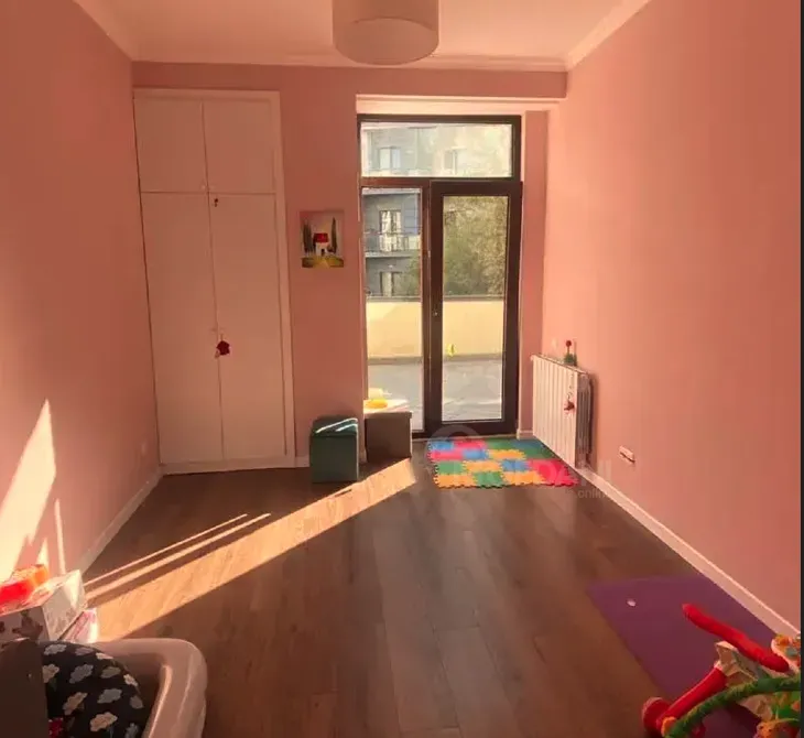 იყიდება 3 ოთახიანი ბინას 130მ² 3/9 სართ თბილისი - photo 2