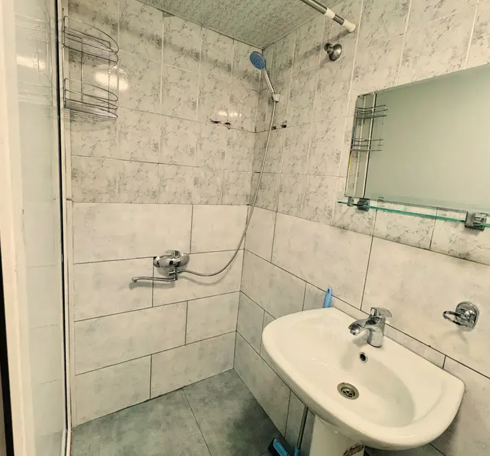 Сдам 1-комн. квартиру 10м² 1/2 эт. Тбилиси - изображение 4