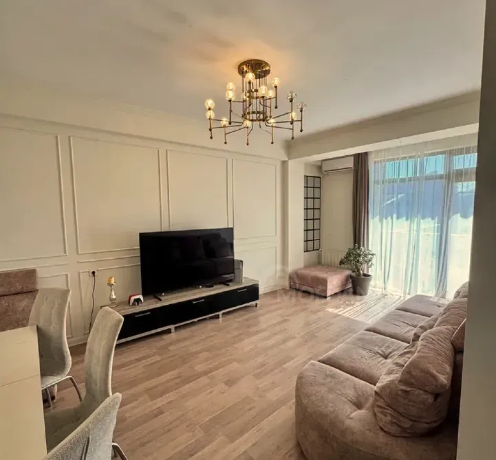 იყიდება 3 ოთახიანი ბინას 80მ² 4/6 სართ თბილისი - photo 1