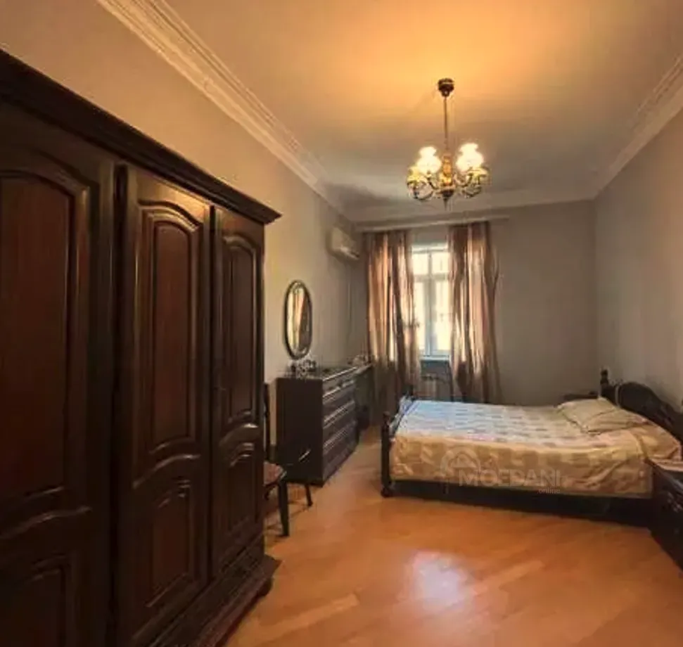 იყიდება 6 ოთახიანი ბინას 205მ² 3/6 სართ თბილისი - photo 3